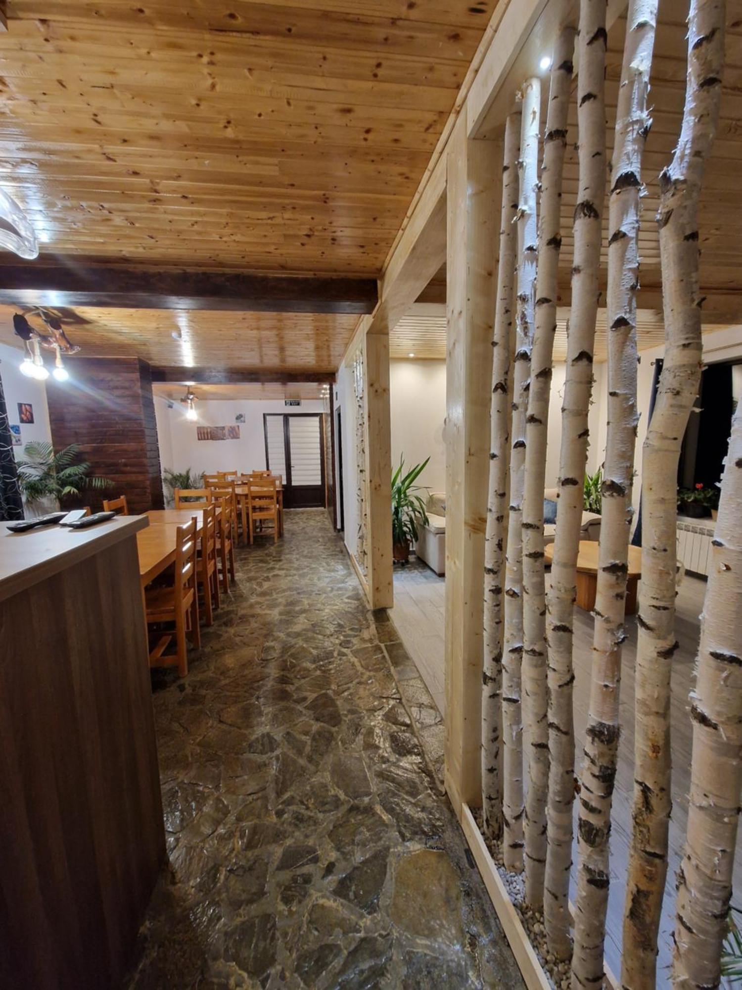 Hanul Doftana Trăisteni Zewnętrze zdjęcie